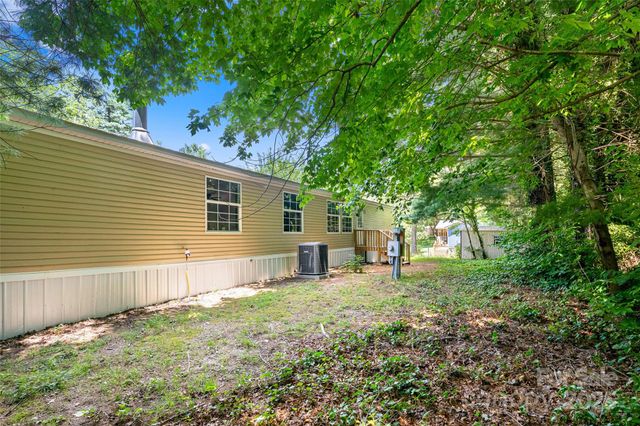 5 Concord Knoll Lane, Asheville, NC 28803