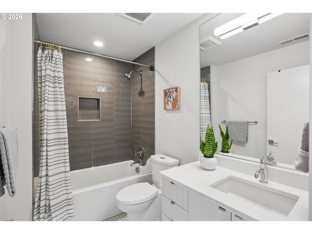 5309 Se 72ND Pl, Portland, OR 97206