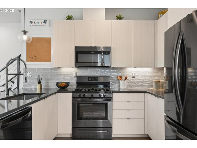 5309 Se 72ND Pl, Portland, OR 97206