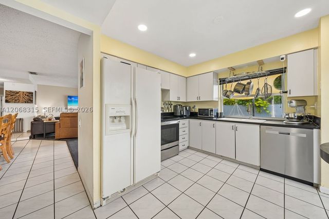 10331 SW 130th Ave, Miami, FL 33186