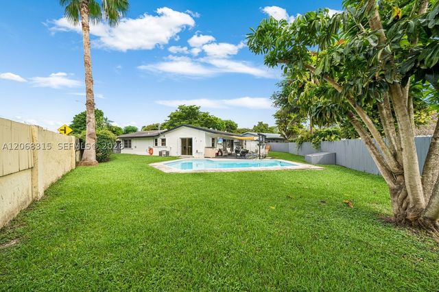 10331 SW 130th Ave, Miami, FL 33186