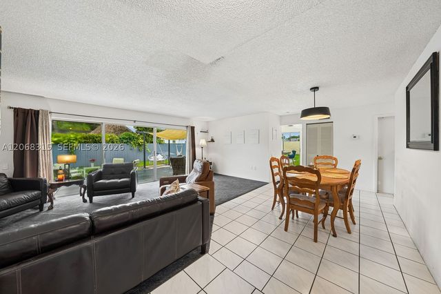 10331 SW 130th Ave, Miami, FL 33186