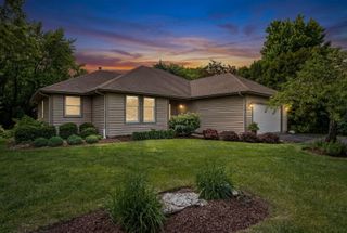 1680 Logan Street, Roselle, IL 60172