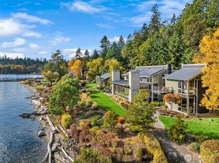 10403 NE Seaborn Road, Bainbridge Island, WA 98110