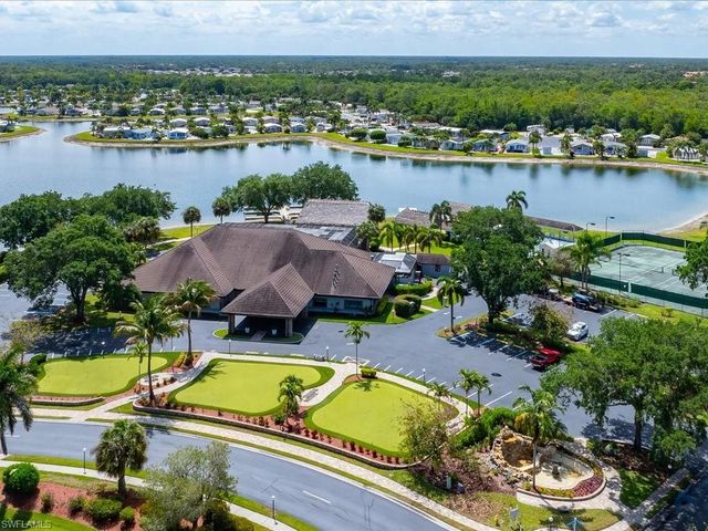 1022 Crystal Lake DR, Naples, FL 34120