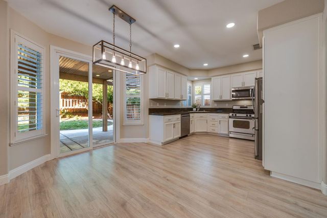 1756 Terracina Cir, Roseville, CA 95747