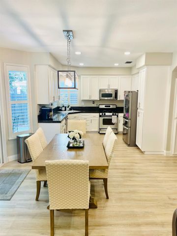 1756 Terracina Cir, Roseville, CA 95747