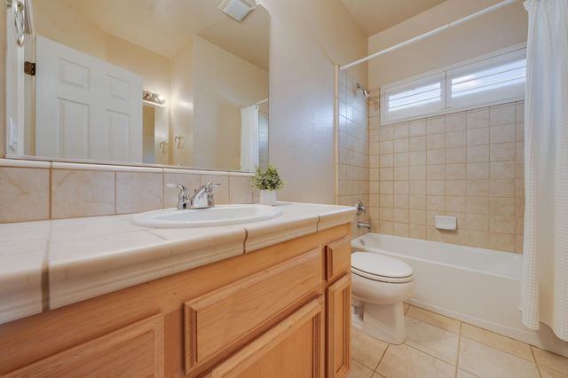 1756 Terracina Cir, Roseville, CA 95747