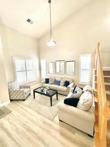 1756 Terracina Cir, Roseville, CA 95747