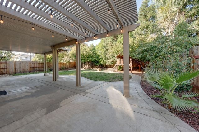 1756 Terracina Cir, Roseville, CA 95747