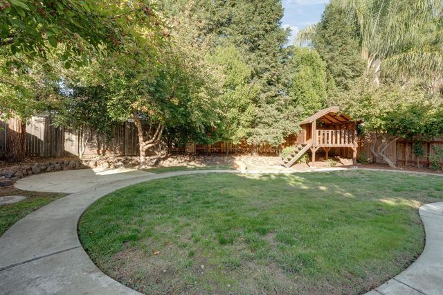 1756 Terracina Cir, Roseville, CA 95747