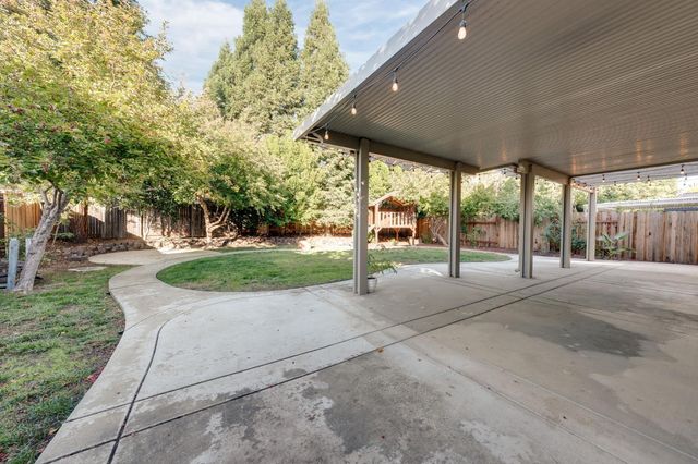 1756 Terracina Cir, Roseville, CA 95747