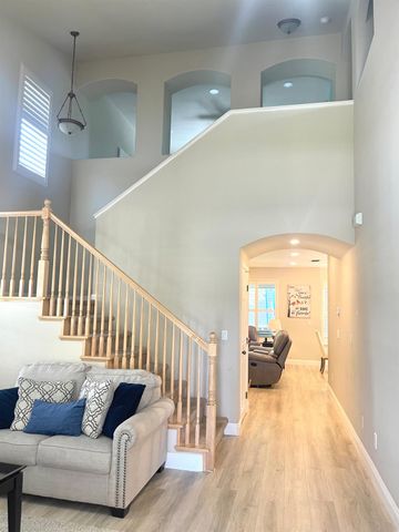 1756 Terracina Cir, Roseville, CA 95747