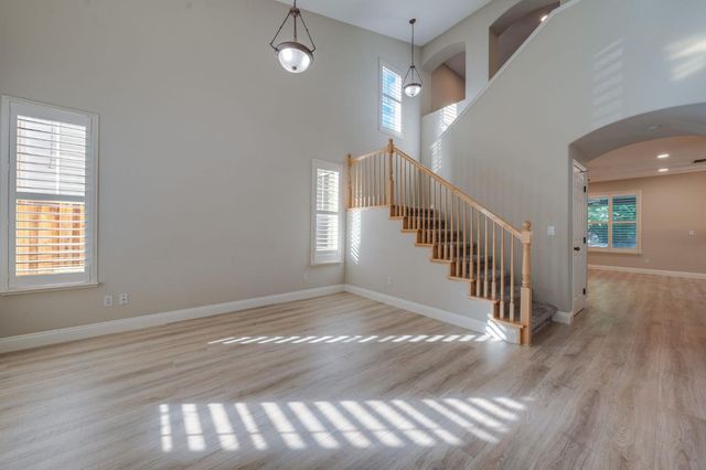 1756 Terracina Cir, Roseville, CA 95747