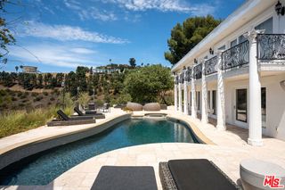 8020 Zeus Drive, Los Angeles, CA 90046