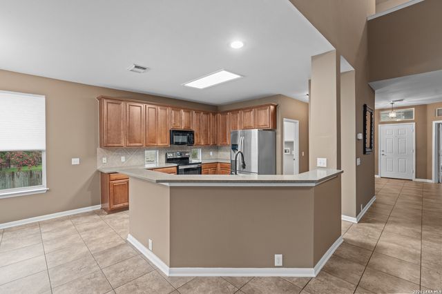1519 Lookout Pt, San Antonio, TX 78260