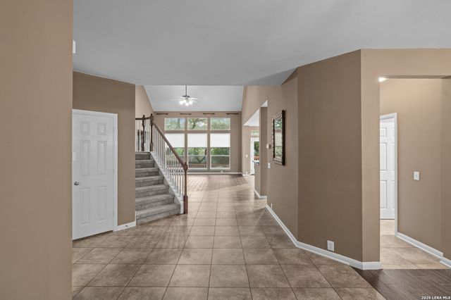 1519 Lookout Pt, San Antonio, TX 78260
