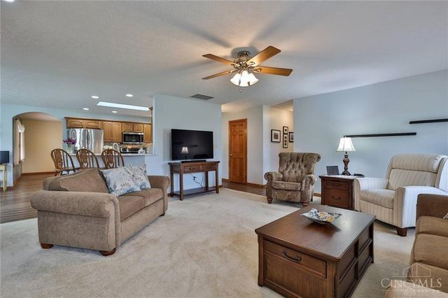 220 Denwood Trail, Englewood, OH 45315