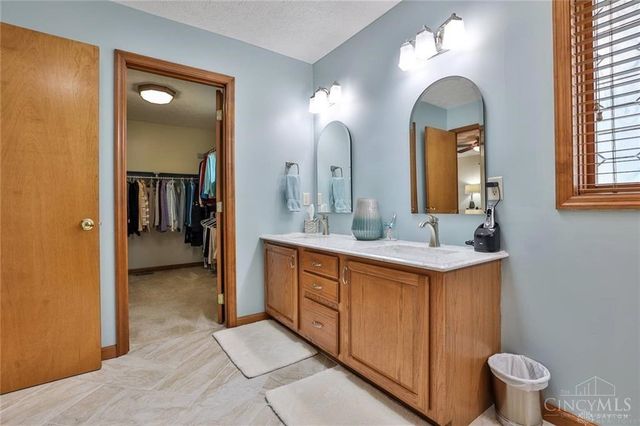 220 Denwood Trail, Englewood, OH 45315