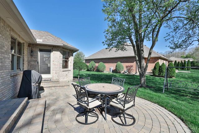 220 Denwood Trail, Englewood, OH 45315