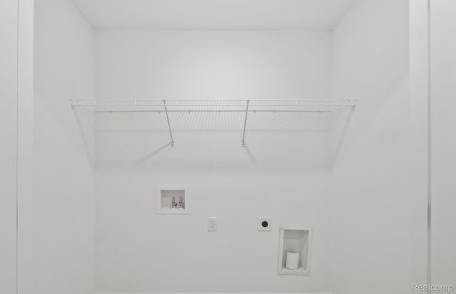 333 N Sydney Court, Plymouth, MI 48170