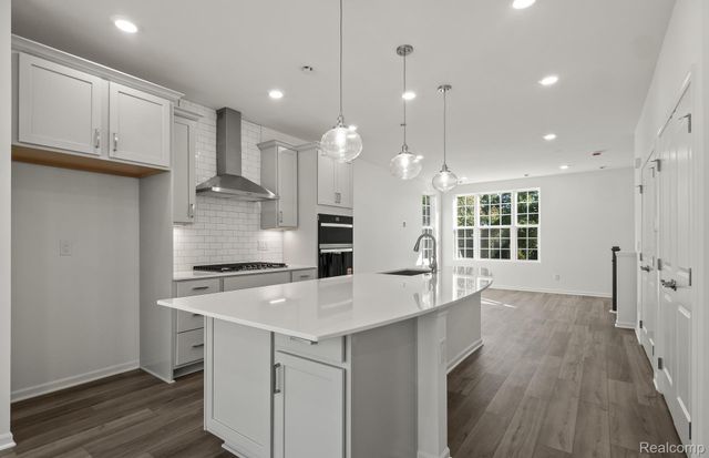 333 N Sydney Court, Plymouth, MI 48170