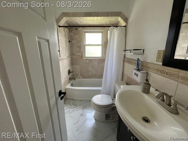 3102 N Blair Avenue, Royal Oak, MI 48073