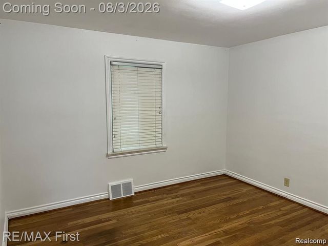 3102 N Blair Avenue, Royal Oak, MI 48073