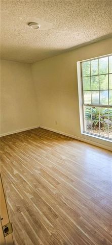 8825 Hunters Pointe Drive S, Theodore, AL 36582