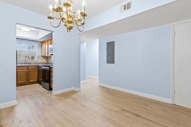 4519 COLUMBUS Circle 1B, Jacksonville, FL 32210
