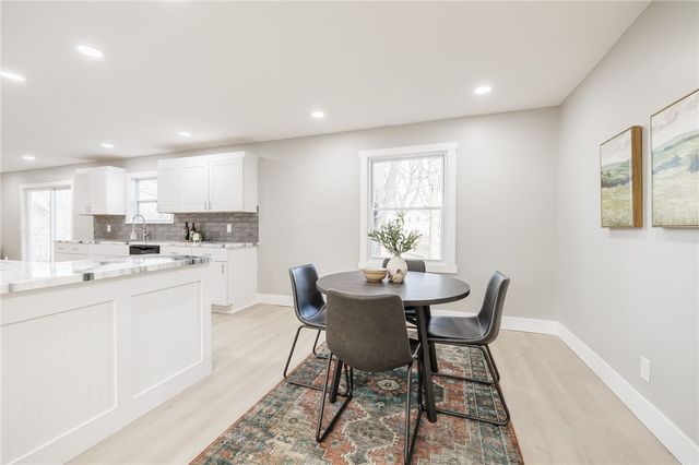 36 Round Hill Road, Henrietta, NY 14467