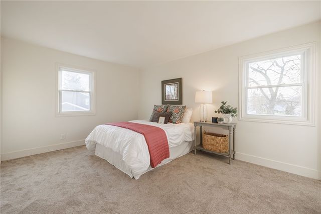 36 Round Hill Road, Henrietta, NY 14467