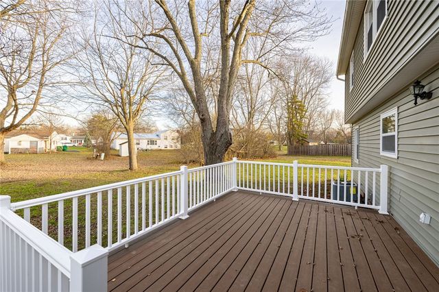 36 Round Hill Road, Henrietta, NY 14467