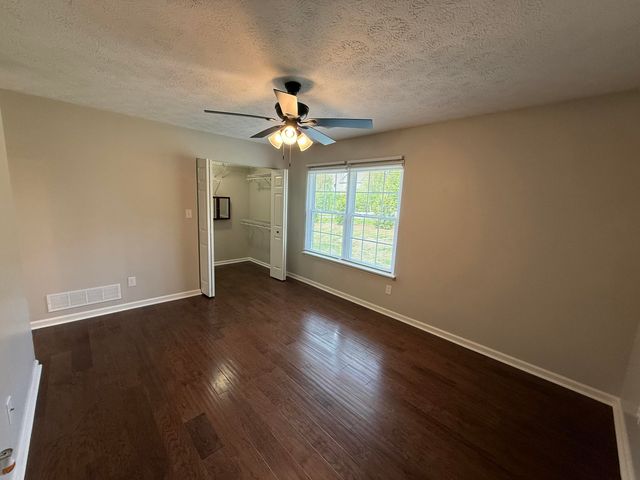 4193 Weber Way, Lexington, KY 40514