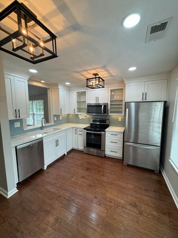 4193 Weber Way, Lexington, KY 40514