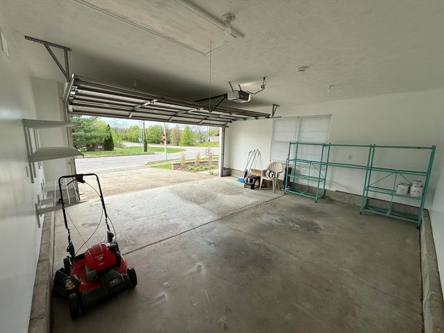 4193 Weber Way, Lexington, KY 40514