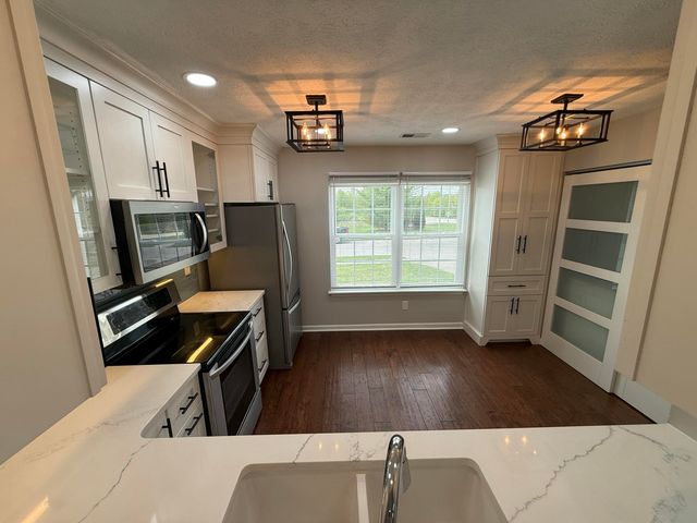 4193 Weber Way, Lexington, KY 40514