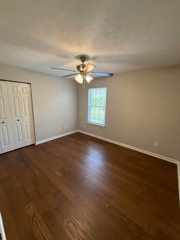 4193 Weber Way, Lexington, KY 40514