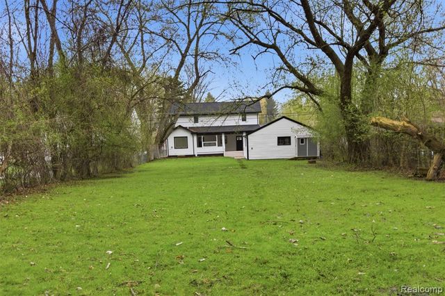 19377 Brentwood Street, Livonia, MI 48152