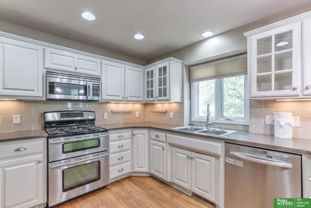 6114 S 157th Street, Omaha, NE 68135
