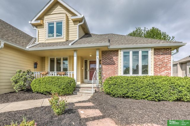 6114 S 157th Street, Omaha, NE 68135