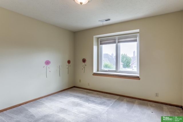6114 S 157th Street, Omaha, NE 68135