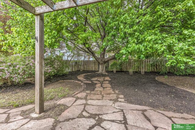 6114 S 157th Street, Omaha, NE 68135