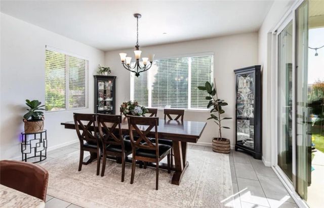 1115 Sanders Avenue, Clovis, CA 93619