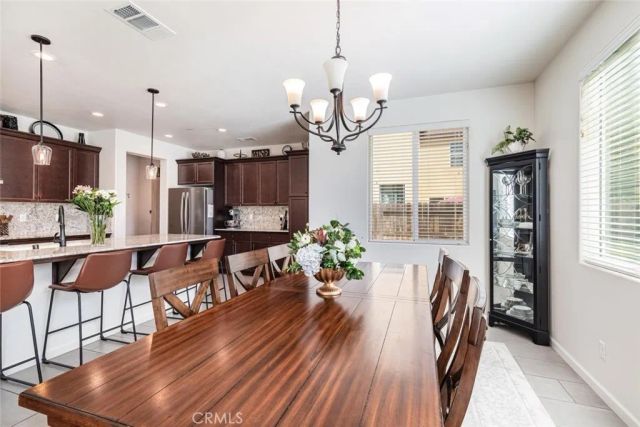1115 Sanders Avenue, Clovis, CA 93619