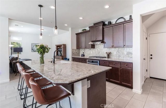 1115 Sanders Avenue, Clovis, CA 93619