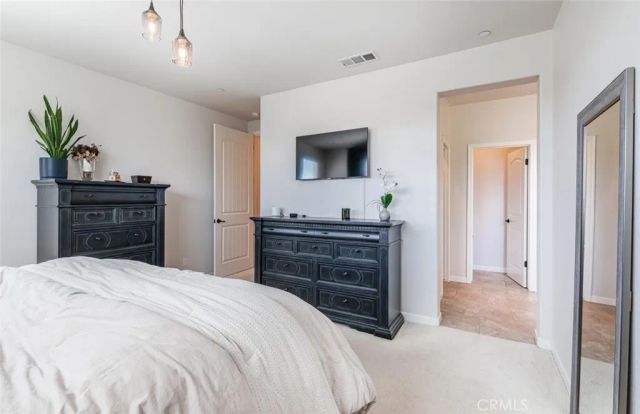 1115 Sanders Avenue, Clovis, CA 93619