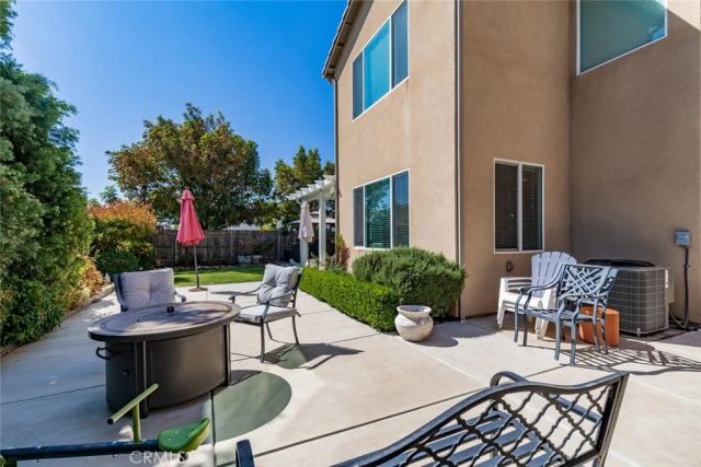 1115 Sanders Avenue, Clovis, CA 93619