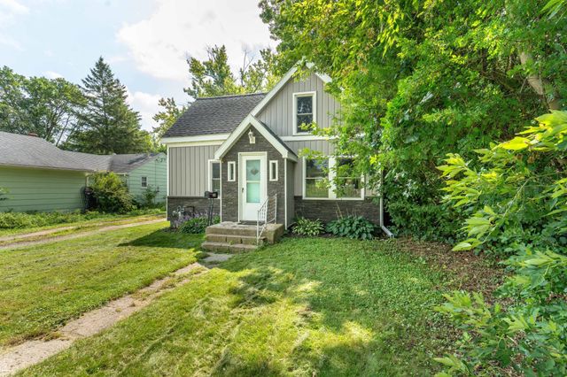 314 E Cecil Avenue, Fergus Falls, MN 56537