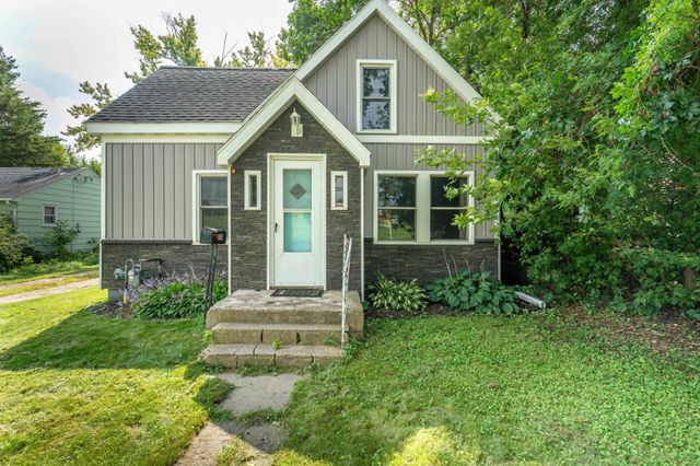 314 E Cecil Avenue, Fergus Falls, MN 56537